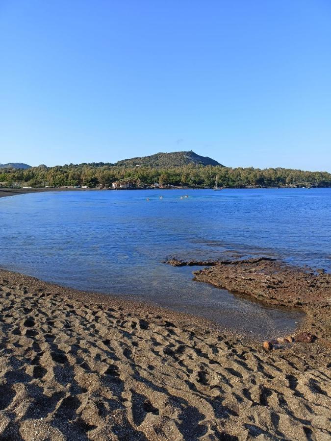 Menichetta 4 Posti Bilo Con Piscina Gratuita Dall' 11 Luglio Al 31 Agosto Vulcano  Exterior foto